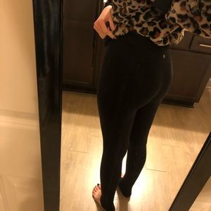 Black lululemon wonder under leggings size 4